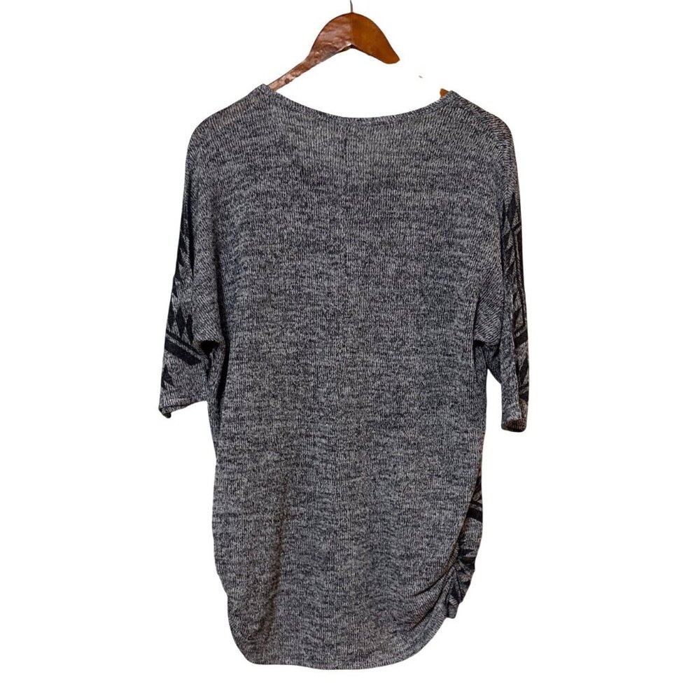 Vanity Textured Geometric Dolman Sleeve Knit Top Made In Usa - Picture 2 of 7
